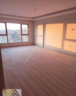 Valentia'dan Ege Mahallesinde Geniş 4+1 Satılık Daire !!!