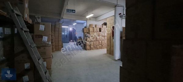 Arnavutköy Ana Cadde Üzerinde Kiralık İşyeri Katları Veya Tamamı