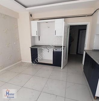 Uydukent Çevre Yolu Üzerinde 5+1 Lüx Satılık Daire..