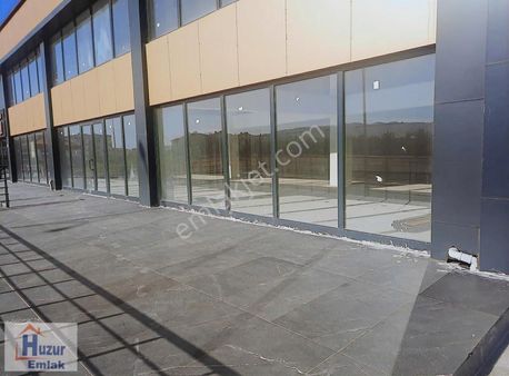 Çevre Yolu Üzerinde Her Türlü İşe Uygun 4 Katlı Kiralık Dükkan