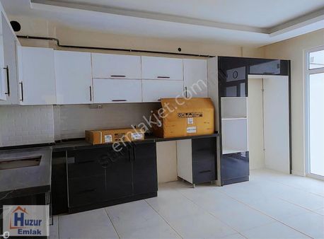 Uydukentte Süper Lüx 4+1 Satılık Fırsat Daire