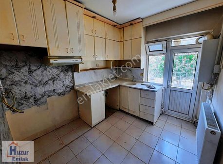 Kocatepe Mahallesinde 3+1 Kiralık Daire.