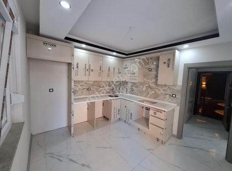 Ayanoğlu Mah Tramvay Dibinde Asansörlü 2+1 Satılık Daire