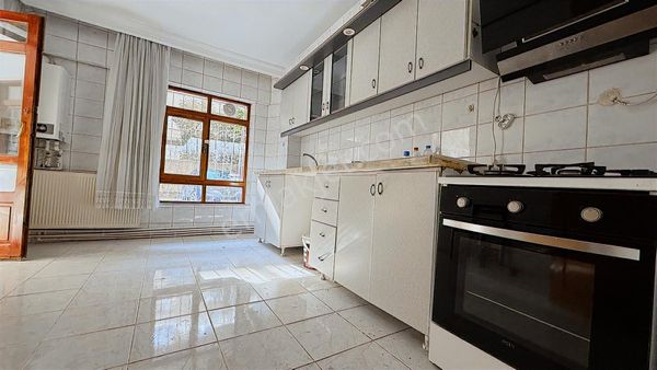 Altın Anahtardan Tepebaşı Dalgıç Cd Yakını Giriş Konumunda Acil