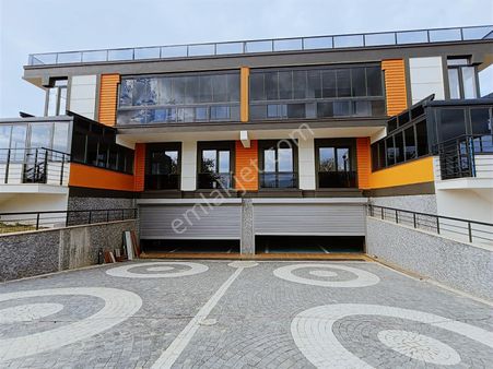 Karaca'dan Atatürk Mah. Kış Bahçeli, Kapalı Otoparklı Lüks Villa