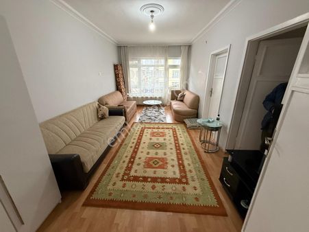 Eşyalı Kiralık Daire 3+1 Metro Yakını Orta Kat Ön Cephe