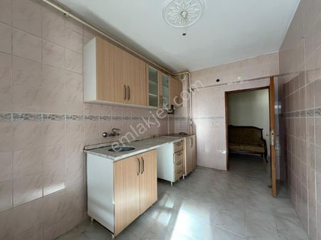 ***nasip*** Emlak Uygun Fiyatlı Güney Cephe Altında Daire Bulunan Y.giriş 3+1 Daire