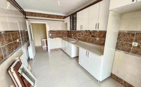 Karapürcekte Kat Konumunda 3+1 Satılık Yuksek Giriş