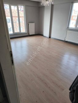 Pazar Caddesinde Kiralık Dubleks