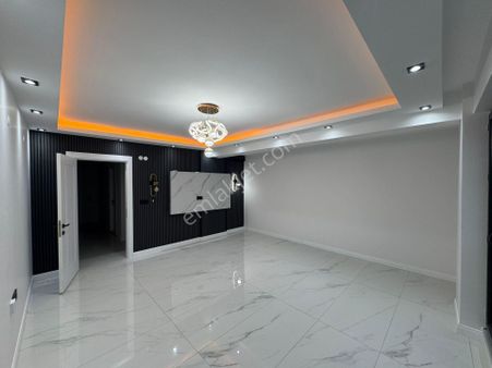 Şarhöyük Mahallesinde Satılık 2+1 Sıfır Daireler