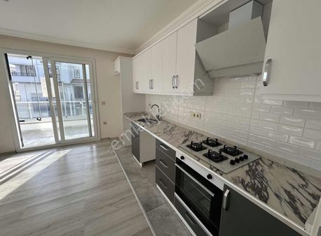 Gizemli Emlaktan Satılık Geniş Cam Balkonlu 1+1 Daire