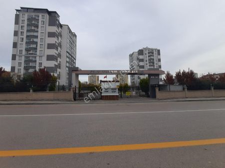 Etimesgut Yenibağlıca Mahallesinde Kiralık 4+1daire