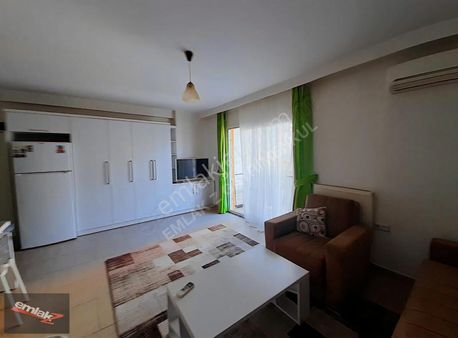 Emlak Z 'den 乂 Üniversite Cad. 乂 Ful Eşyalı 乂site İçi 乂 1+0