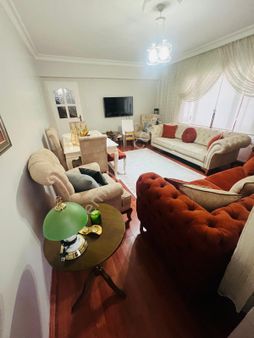 Mehtap Mahallesinde Katta Çift Balkonlu Yapılı 2+1 Satılık Daire