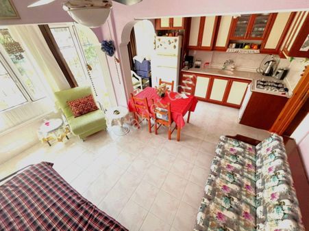 Akçay'da Aygülden Denize Çok Yakın Ön Cephe Masrafsız Geniş Ve Ferah Kaçmaz Fırsat 2+1 Satılık Daire