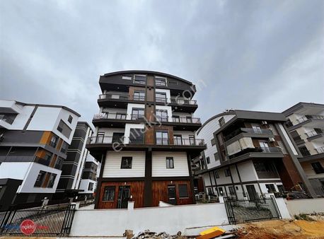 Altınova Orta Mahallede Geniş 2+1 Daire