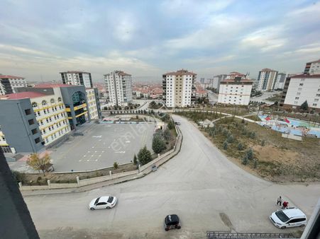 Saraycık Mh 4+1 Ebeveyn Banyolu Giyinme Odalı Asansörlü Muhteşem Konumda Daire