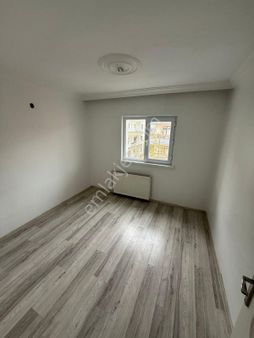 Malazgirt Mh 3+1 Bağımsız Ara Katta Yapılı Daireee!!!