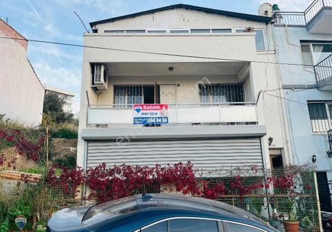 Narlıdere Atatürk Mh. Denız Manazaralı Satılık Trıpleks Bina