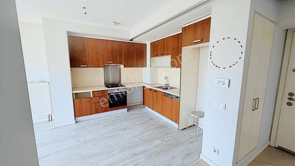 Karşıyaka Mavişehir'de Optimus'ta Kiralık 2+1 Daire