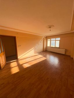 Arnavutköy Avlu 34 Arkası Uygun Geniş Süper Kiralık 100 Mt Daire