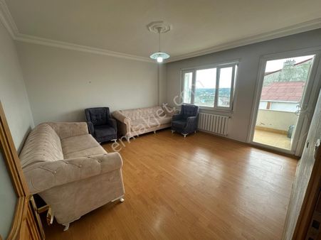 Merkezin İçinde 2+1 Geniş Ferah Güneş Alan Kiralık 120 Mt Daire