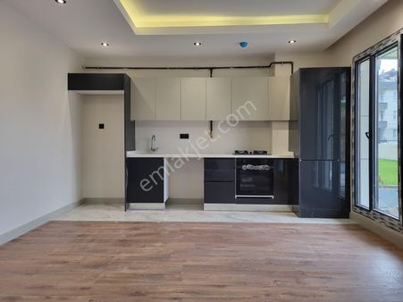 Empıre Sea Sitesinde Satılık 1+1 Geniş Bahçe Alanlı Özel Daire