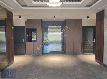 Meram Gazze Cd. Arma Pera'da 4+1 Ultra Lüks Arakat Daire