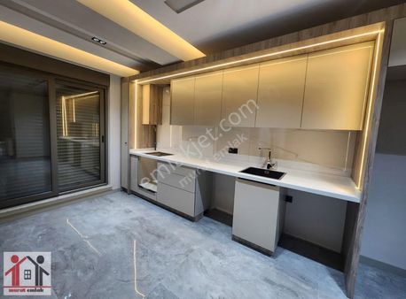 Zerdalilikde Sıfır Kapalı Otoparklı 3+1 3.kat Önü Açık Daire