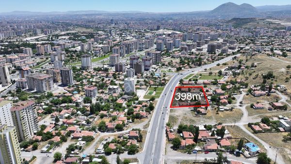 Esentepe Mahallesinde 3 Daire Getirisine Sahip Cazip Arsa