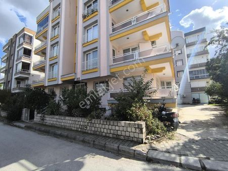 Hürriyet Mahallesinde Merkezi Konumda Kiralık Daire