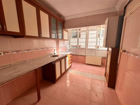 19 Mayıs Özgürlük Cad Üzeri 3+1 Kat Konumlu Balkonlu Masrafsız