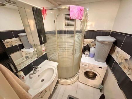 Çiçekli Mahallesinde 2+1 Yüksek Giriş Ön Cephe Yapılı Fırsat