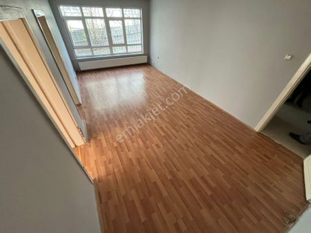 Etlik Tam Merkezde Yalıtımlı 3+1 Balkonlu Yapılı Masrafsız