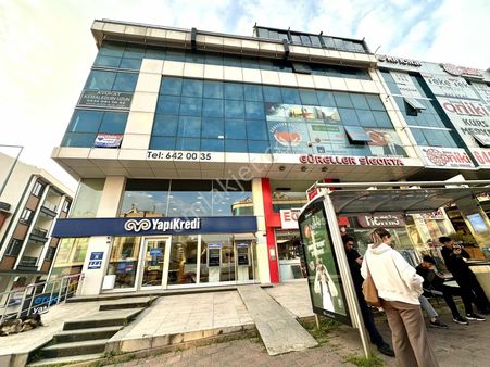 Çekmeköy Merkezçavuşbaşı Cad. Tabela Değeri Yüksek Kiralık Ofis