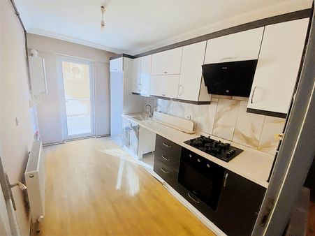 Sarsılmaz Grup Yeşiltepe Mahallesinde Yüksek Giriş 3+1