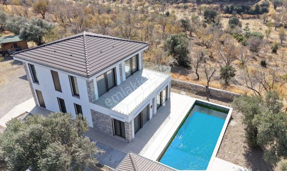 Datça Karaköy Marinaya Yakın Satılık 5825m² Arsa & Havuzlu Villa