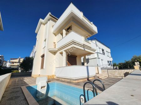 Didim Altinkum Mah De Satılık Tam Mustakıl Ozel Havuzlu Villa