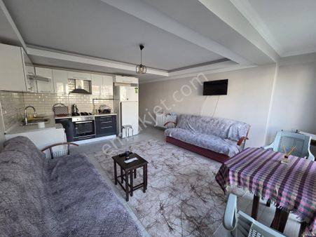 Haydar Emlaktan Yenicede Eşyalı,denize Çerşıya Yakın2+1