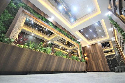 Kadıköy'de Aygül'den Nezih Site İçi Ara Kat Ön Cephe Giyinme Odalı Güvenlikli 3+1 Satılık Lüks Daire