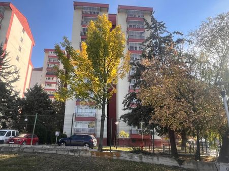 Harika Konum Ve Manzara-metro Yanı-3+1-130 M2-satılık D.