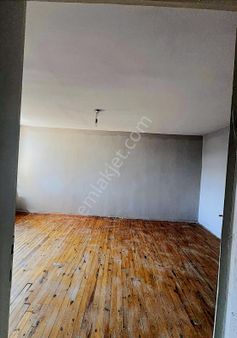 Deniz Manzaralı Selahiye Satılık Geniş Daire