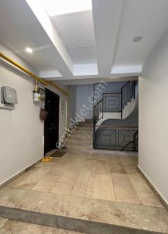 Kaptan Koru Sitesi Sahile Cephe 3+1 Havuzlu