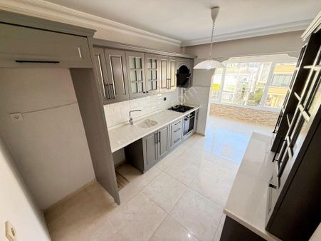 Akçay Utku Emlaktan Altınkum Merkezde 3+1 Ara Kat Ön Cephe Daire