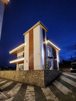 Trabzon 1 Nolu Bostancı Da Satılık 4+1 Lüx Villa