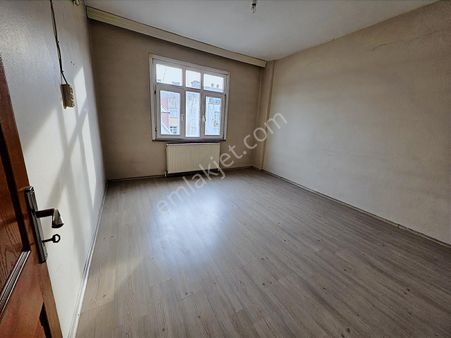 Mimar Emlak'tan Kiralık 2+1 80m² 5. Kat Daire