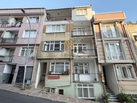 As Emlaktan 3+1 Nevçarşı Avm Üst Kısmı Merkeze Yakın 1.kat Daire