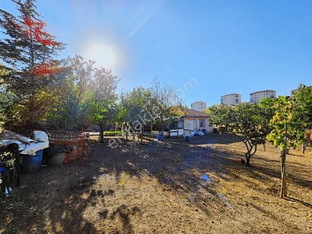 Güler^den Yenimahalle Yakacıkta 3+1 Müstakil(gecekondu) 800m2ars