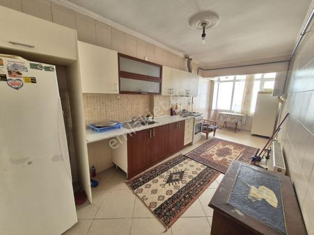 Bulvar Emlaktan Satılık Merkezi Konumda 140 M2 2+1 Daire