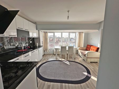 Mehtap Mahallesinde Full Yapılı Önü Açık Eşyalı 2+1 Kiralık Daire